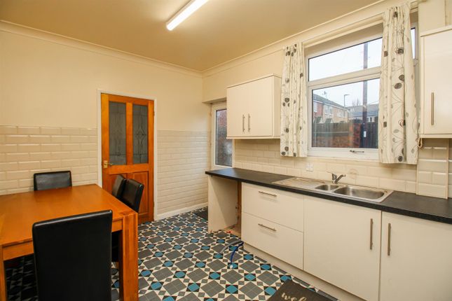 207, Harrow Street, Pontefract photo 3