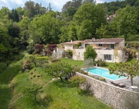 Detached house for sale in Le Bar-Sur-Loup, 06620, France
