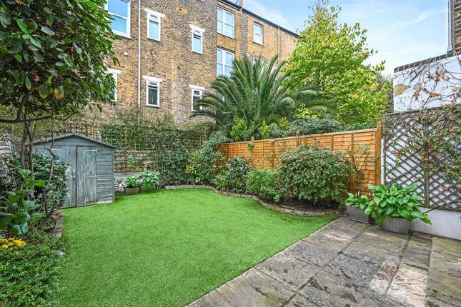 59, Westwick Gardens, London photo 4