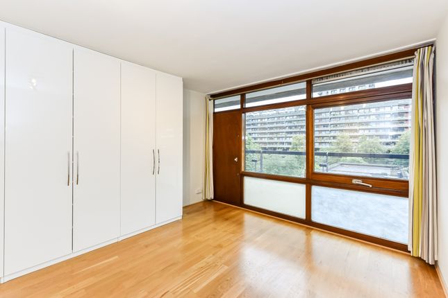 Flat to rent in Barbican, London