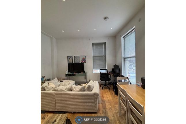 Flat A, Dorothy Road, London photo 2