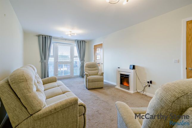 17 Waverley Court, Waverley Gardens, Carlisle photo 3