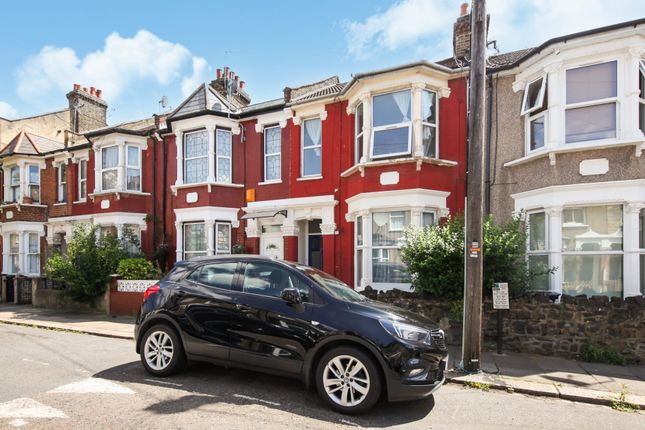 2-bed flat on 70, Ranelagh Road, London, £390,000