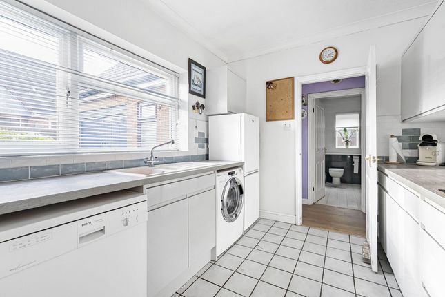 Bungalow for sale in Conifer Close, Oxford