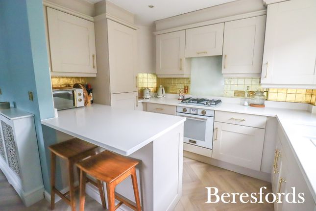 Apartment 10, Cranmer Court, 24, St. Lawrence Road, Upminster photo 2