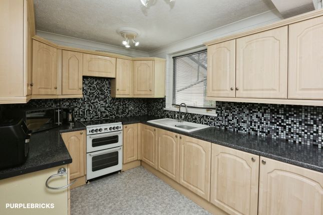 6, Aster Road, Southampton photo 2
