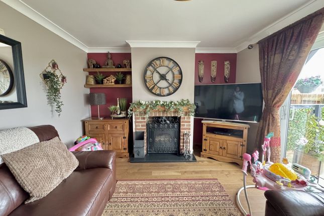 23, Normanby Close, Seaham photo 4