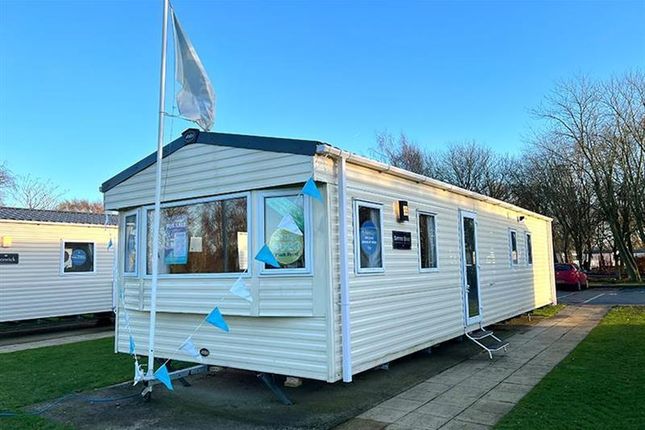 Mobile/park home for sale in Sleaford Road, Tattershall, Lincoln