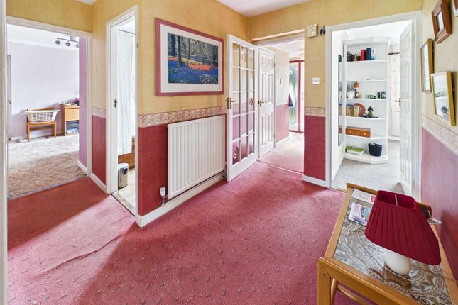 19, Greenfields, Halstead photo 5