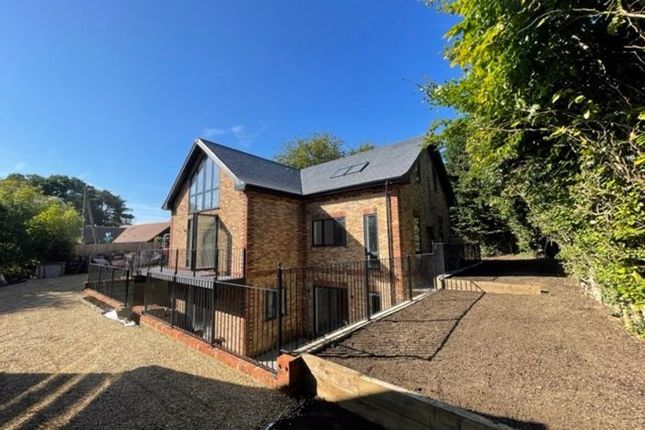 Thumbnail Detached house to rent in Dunsmore, Buckinghamshire