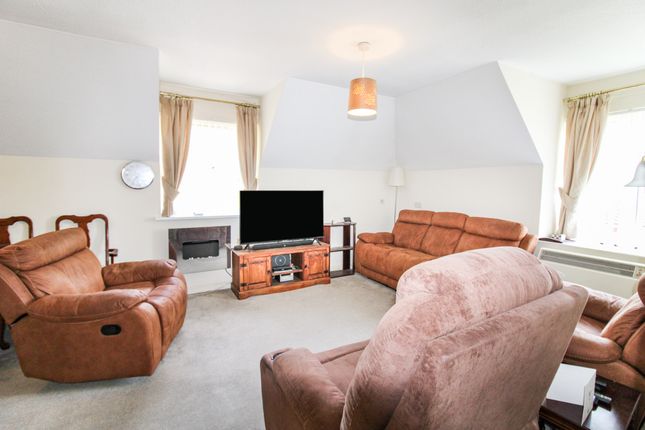31 Farley Court,, Church Road East, Farnborough photo 2