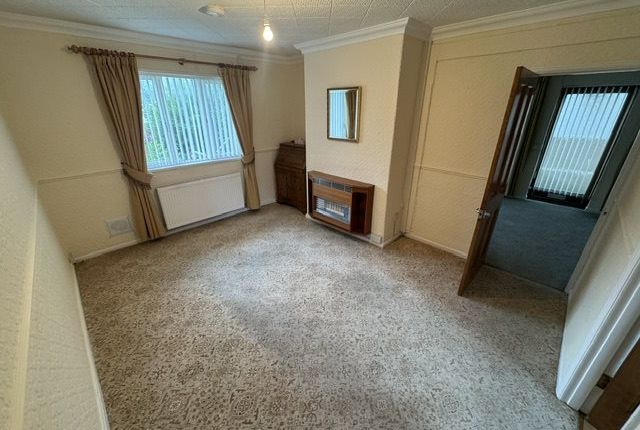 Fountain Hall Terrace, Carmarthen photo 4