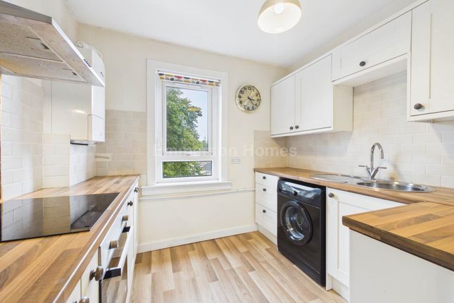 5d, Thomson Avenue, Johnstone photo 4