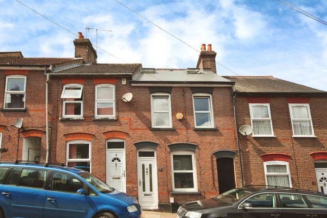 Terraced house for sale in Tennyson Road, Luton