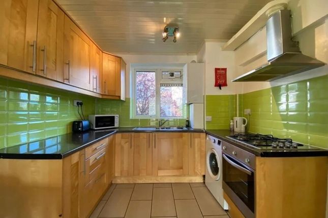 Flat 7, Grangefield, Marquis Road, London photo 4