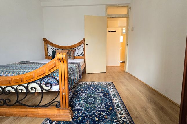 Flat for sale in Vallance Road, London