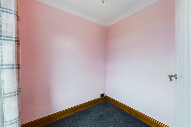 135 , Gloucester Road, Chesterfield photo 5
