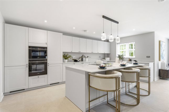 House 14 Alderhurst,, Bakeham Lane, Egham photo 2