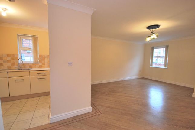 Flat for sale in Manthorpe Avenue, Worsley