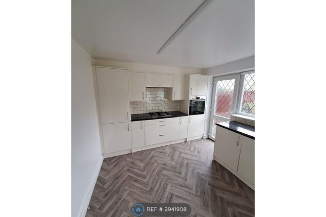 Birkdale Drive, Leeds photo 4