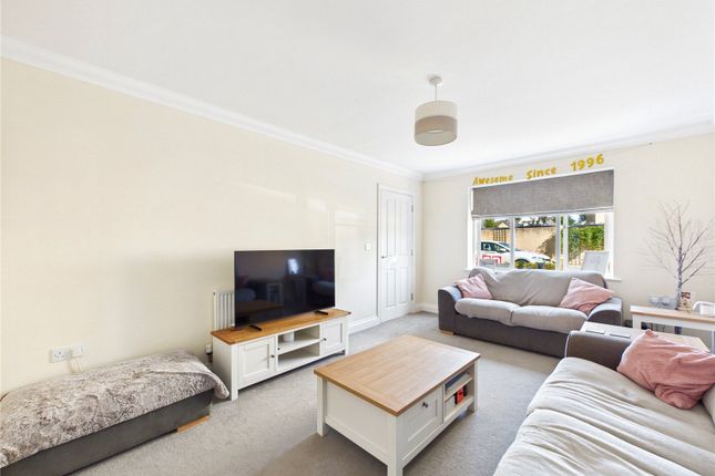 25, Stoddart Road, Ipswich photo 2