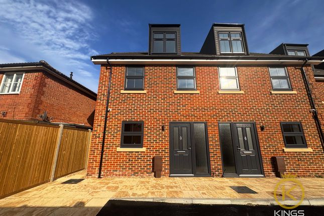 2 Carpenter Close (4)