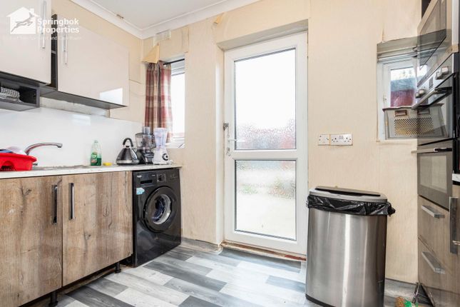 17, Arkle Crescent, Darlington photo 3