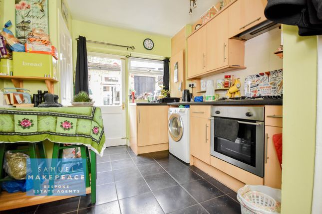 24 Wain Drive, Penkhull, Stoke-on-Trent photo 4