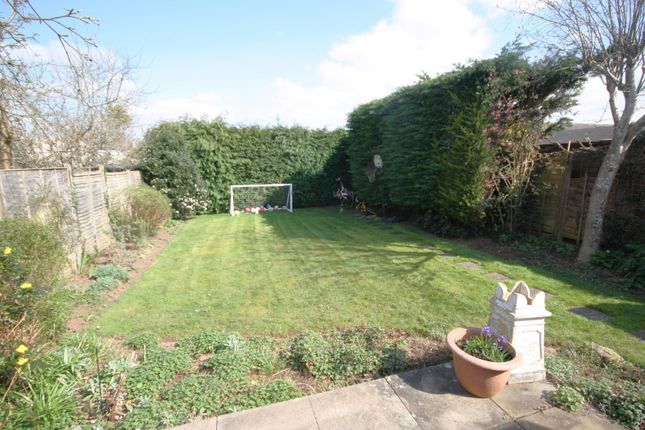 30, The Beeches, Worcester photo 2