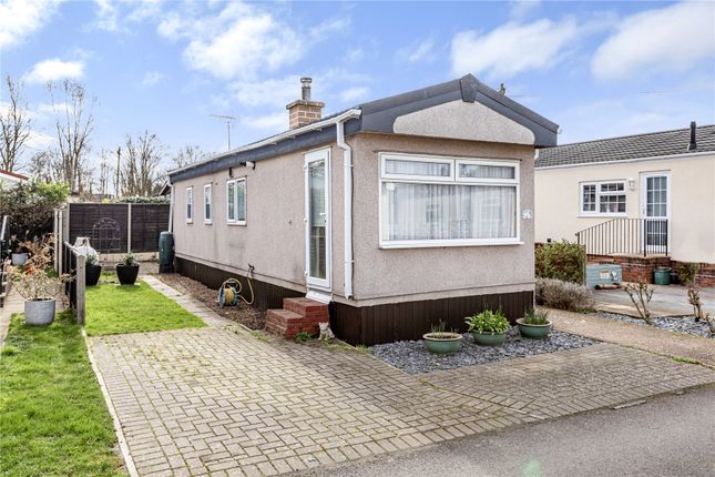 Thumbnail Mobile/park home for sale in Avenue Three, Meadowlands, Addlestone