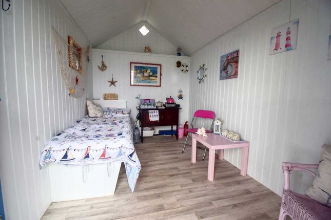 96, Southcliff, Walton on the Naze photo 2