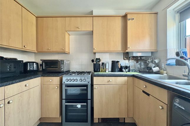 8, Hill Road, Dorset photo 3