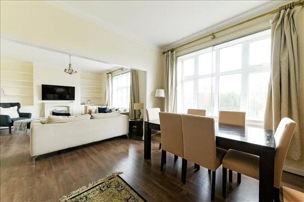31, Ross Court, London photo 2