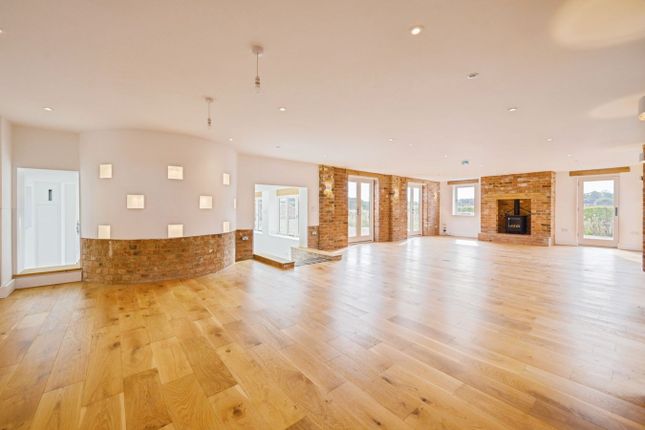 The Bungalow, Drakelow Road, Swadlincote photo 3