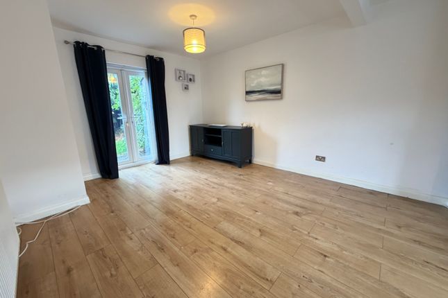 Rylston Avenue, COVENTRY photo 3