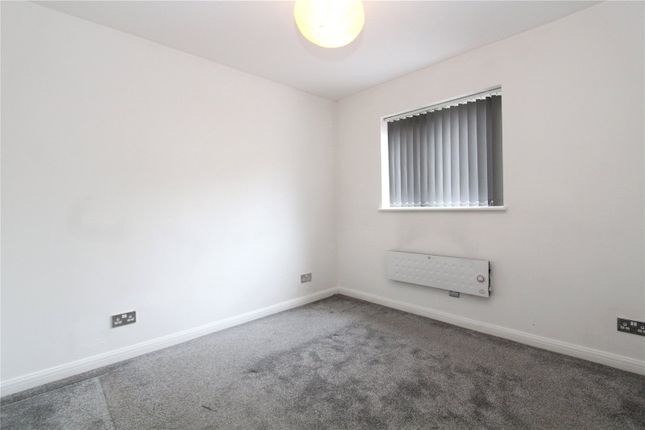 Flat for sale in Kings Road, Petersfield, Hampshire