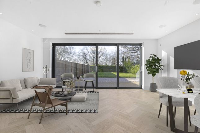 Flat for sale in Cockfosters Road, Hadley Wood, Hertfordshire