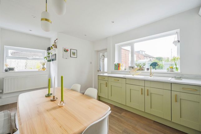 End terrace house for sale in Dovehouse Fields, Lichfield