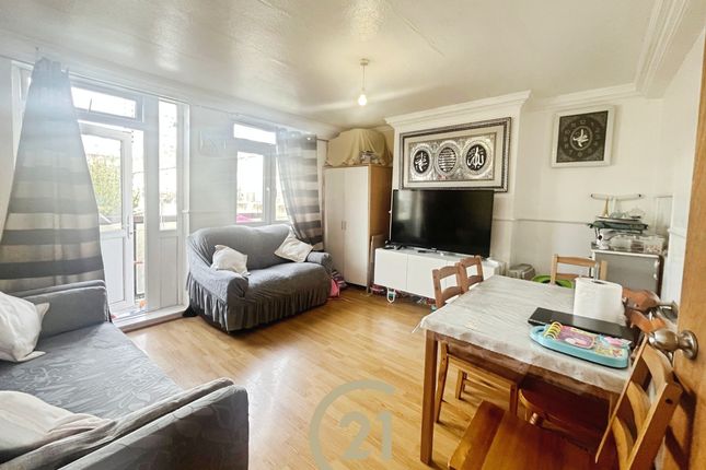 85 St. Leonards Road, London photo 4