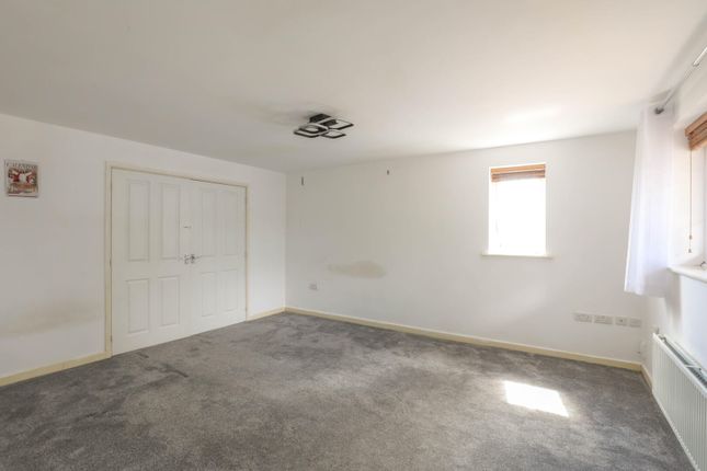 26, Olympic Square, Corby photo 4