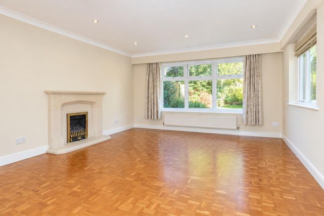 9, Chantry Close, Northampton photo 4