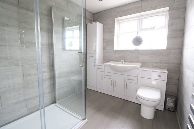 55, Shakespeare Avenue, Rayleigh photo 4