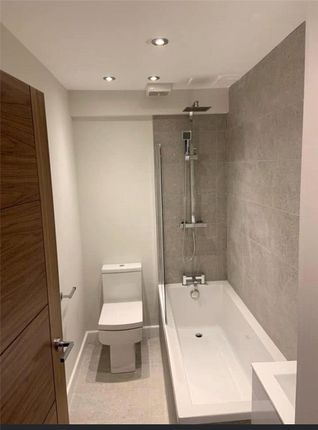 Flat 2, 9, The Village, York photo 2