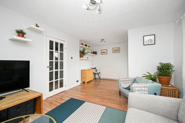 48/6, Burnhead Crescent, Gracemount, Edinburgh photo 3