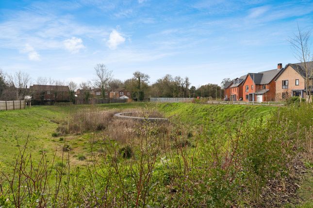 3 Barbon Close, Bishop's Stortford photo 2