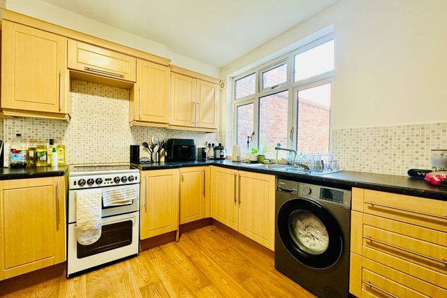 29 Park Road, Nottingham photo 3