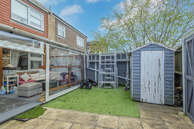 End terrace house for sale in Arcon Road, Ashford