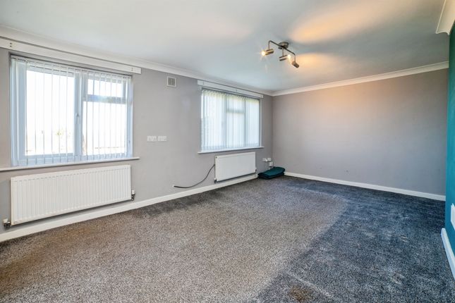 9, Monsal Crescent, Alfreton photo 4