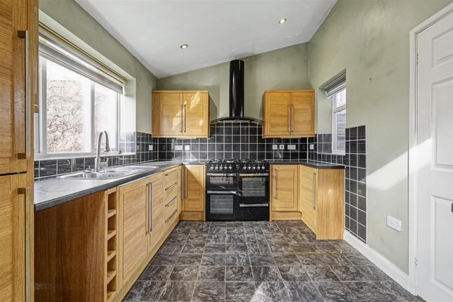 171, Spinney Crescent, Nottingham photo 3