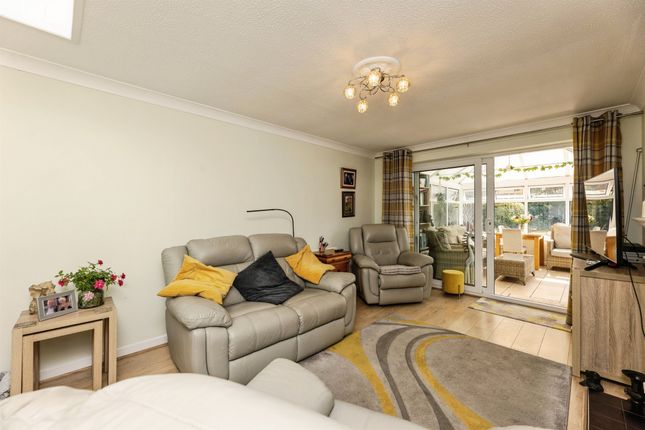 6, Crabtree Drive, Barnsley photo 4